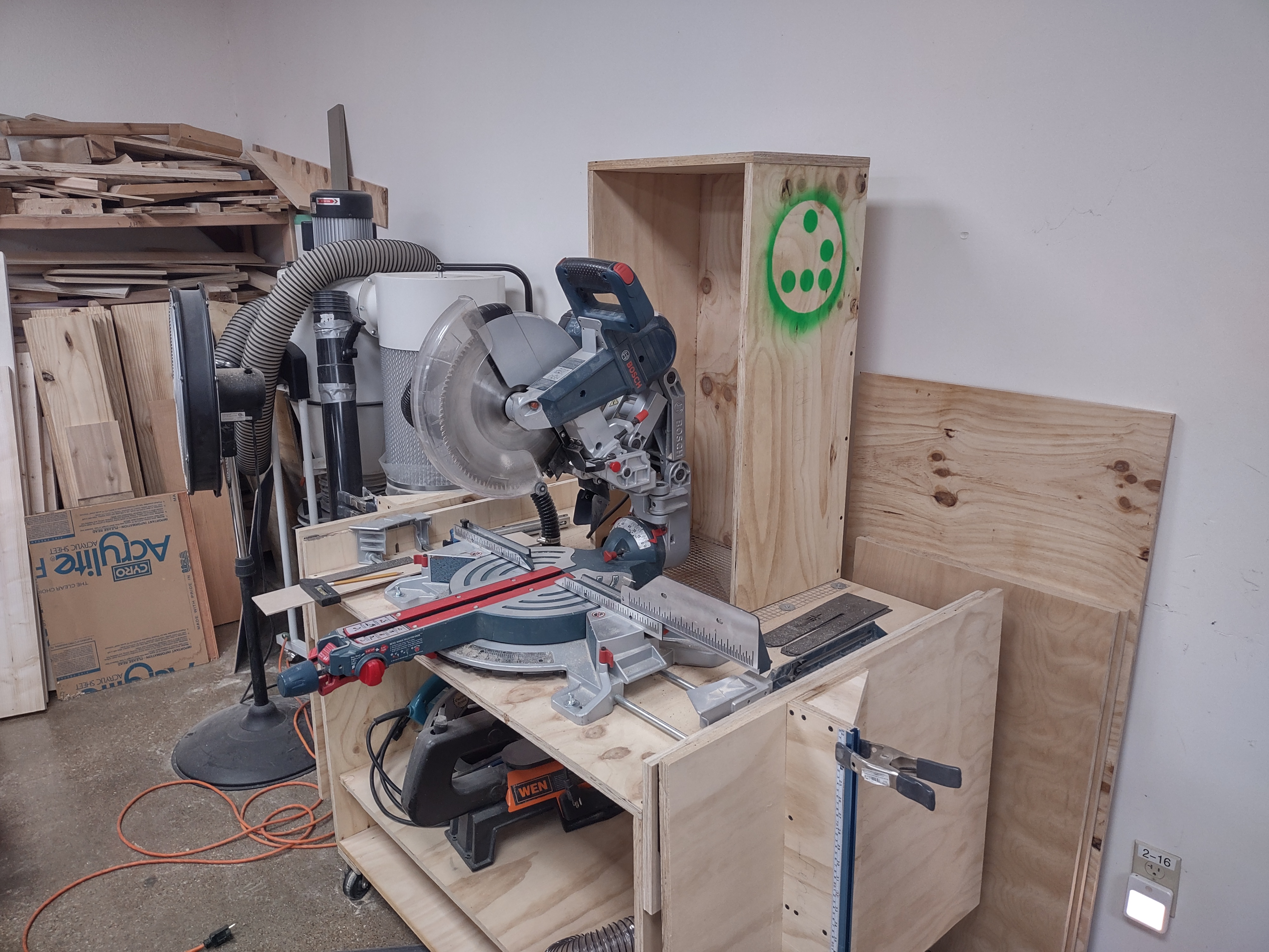 Miter Saw Station